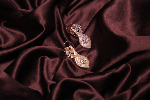 Ammaira's AD Rose Gold Snake Style Necklace Set